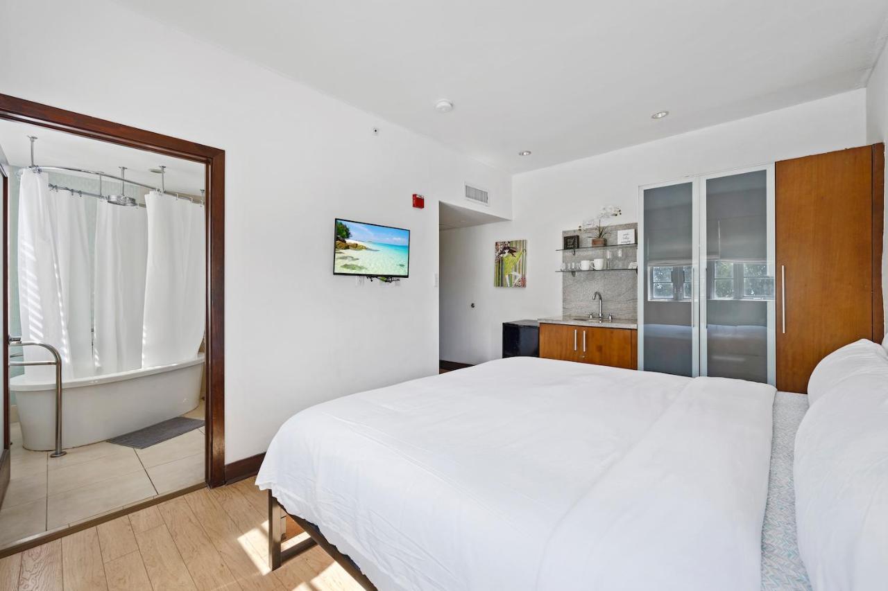 Ocean Drive Apartments With Rooftop Pool, South Beach, Miami Маями Бийч Екстериор снимка