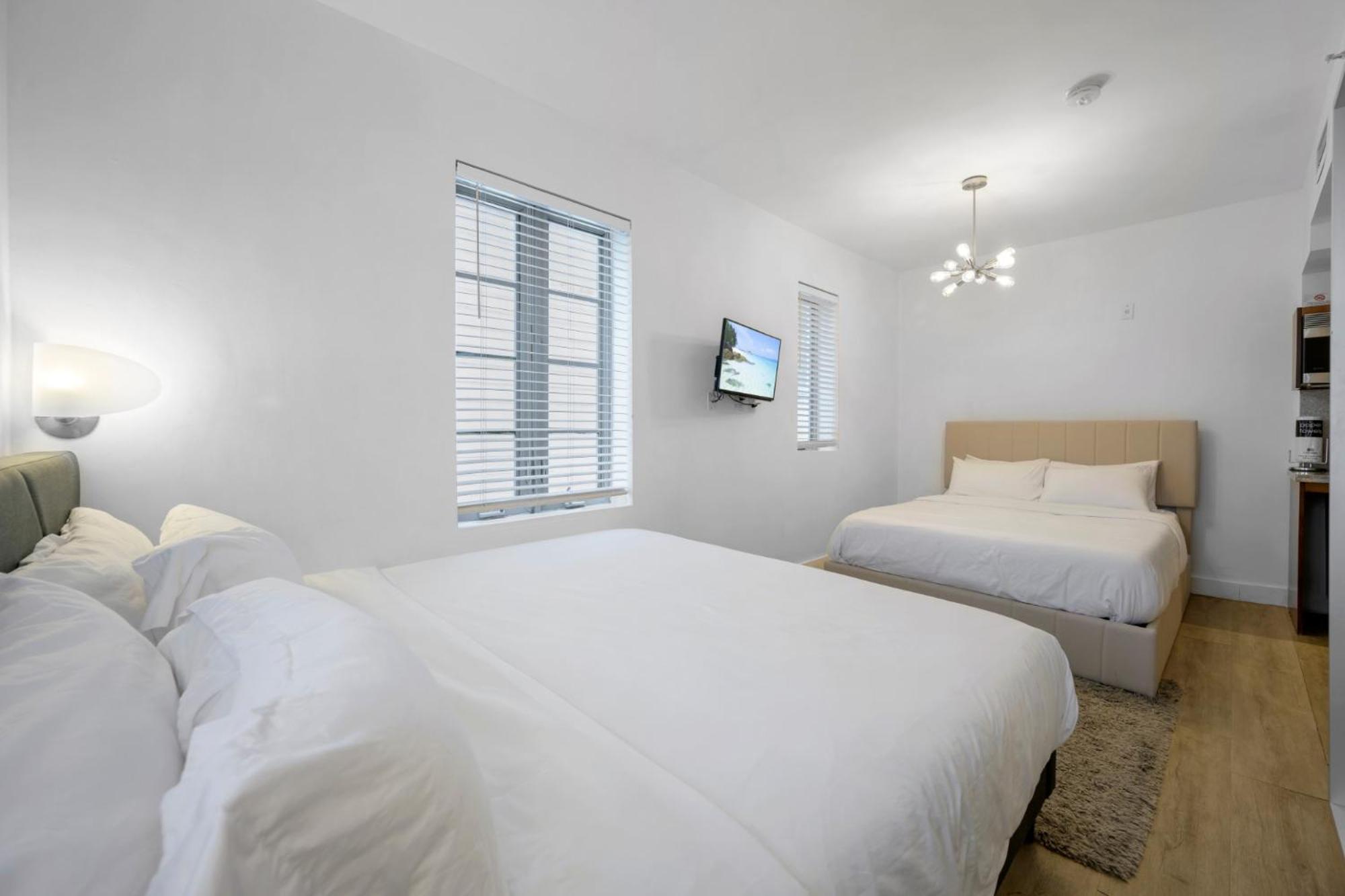Ocean Drive Apartments With Rooftop Pool, South Beach, Miami Маями Бийч Екстериор снимка